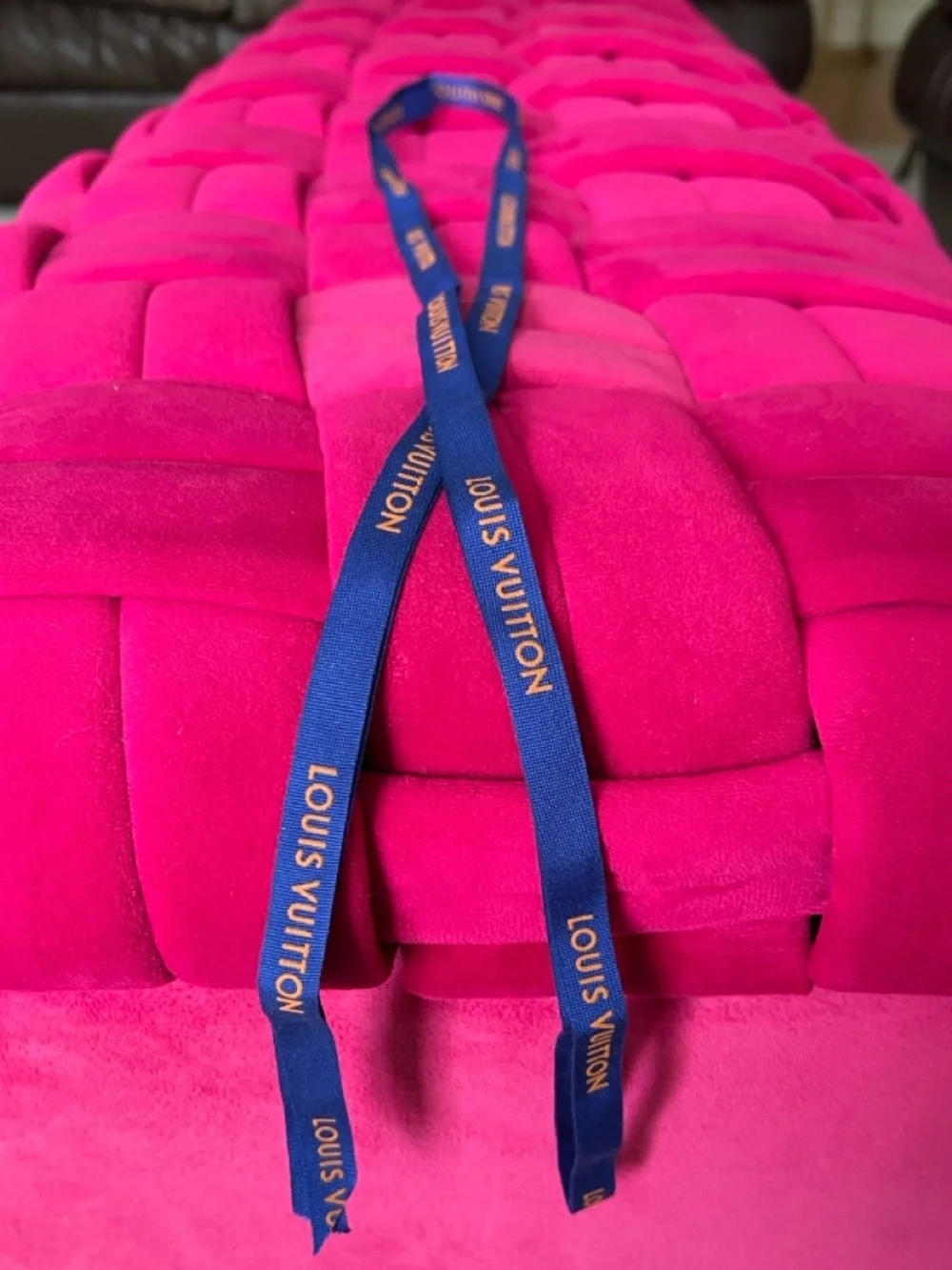 Louis Vuitton Ribbon - Picture 4 of 4